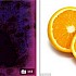 左图是显微镜下橙子照片；右图是日常人们所吃的橙子。